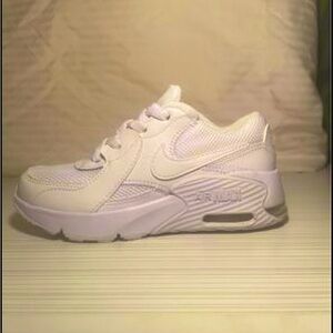 Nike air max 90 low triple white.